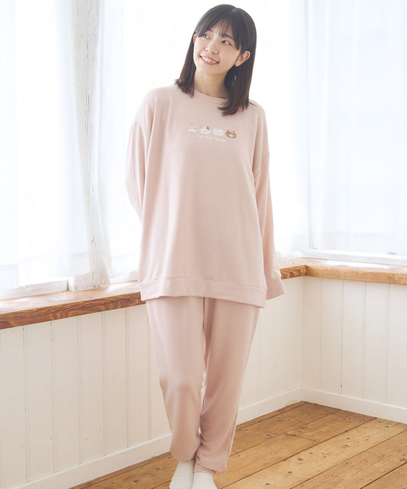 【HAPiNS/ハピンズ】暖か伸びにゃんパジャマ