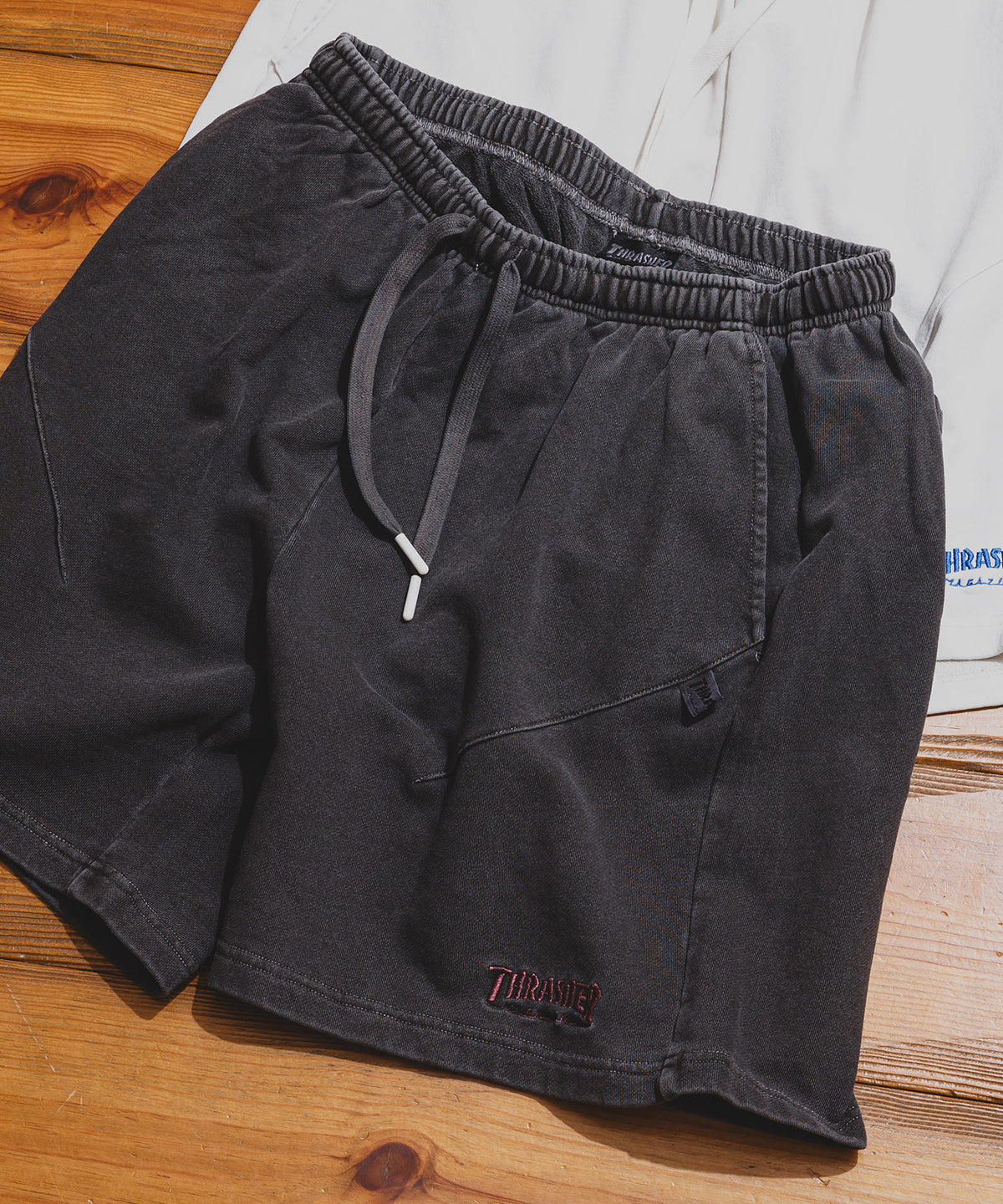 THRASHER/スラッシャー】ヘビーウェイト ピグメント加工スウェット