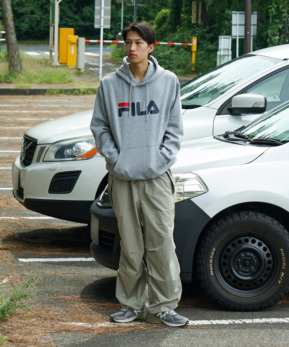 FILA デカ ロゴ プリント 裏起毛 フーディー プルパーカー