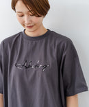 【C-FORTPOINT/フォートポイント】【動きやすいサイドスリット入り】フロントロゴ 刺繍チュニック ゆったりシルエット 体形カバー シンプル カジュアル