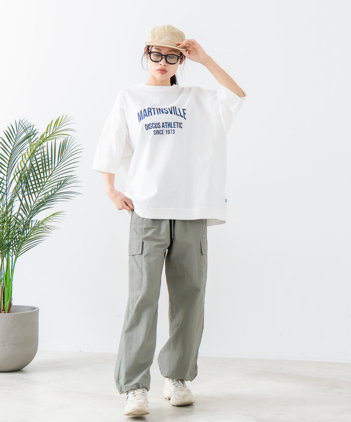 こすたぬ様せんよう DISCUS/ディスカス】ヘビーウェイトロゴBIGTシャツ 程よいルーズ