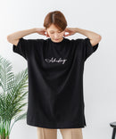 【C-FORTPOINT/フォートポイント】【動きやすいサイドスリット入り】フロントロゴ 刺繍チュニック ゆったりシルエット 体形カバー シンプル カジュアル