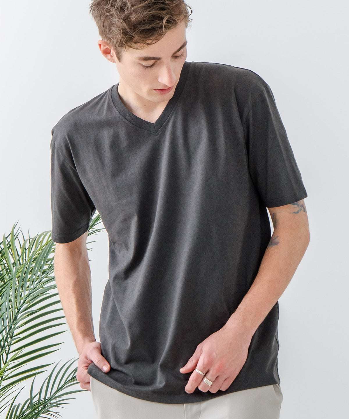 汗染みの目立ちにくいTシャツ ZEROSTAIN/ゼロステイン】VネックTシャツ