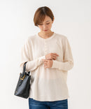 【HANES/ヘインズ】【長めの着丈は気になる腰周りをすっきりカバー】HANES Thermal for HER サーマルヘンリーロンＴ 長袖 無地 シンプル ドロップショルダー リングドット使い ヘムライン ❘ジーンズメイト公式オンラインショップ
