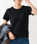 【HANES/ヘインズ】【独自製法で生み出したこだわりの“先染めBLACK”】KURO for HER クルーネックＴシャツ 無地 シンプル 美シルエット コンパクトシルエット すっきり見え タグレス仕様 ブラインドステッチ ブラック ❘ジーンズメイト公式オンラインショップ