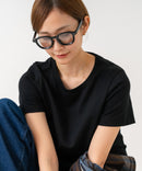 【HANES/ヘインズ】【独自製法で生み出したこだわりの“先染めBLACK”】KURO for HER クルーネックＴシャツ 無地 シンプル 美シルエット コンパクトシルエット すっきり見え タグレス仕様 ブラインドステッチ ❘ジーンズメイト公式オンラインショップ