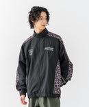 【BRKNHOME/ブロークンホーム】【身幅ゆったり ストレスフリーな着心地】袖総柄ライン 切り替え ナイロンジャケット ノームコア オーバーサイズ スタンドネック ビッグシルエット メンズライク ストリート ユニセックス