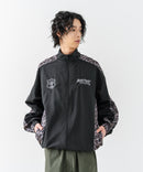 【BRKNHOME/ブロークンホーム】【身幅ゆったり ストレスフリーな着心地】袖総柄ライン 切り替え ナイロンジャケット ノームコア オーバーサイズ スタンドネック ビッグシルエット メンズライク ストリート ユニセックス