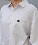 【UNIIT × RED CAP GIRL】 ナチュラルストレッチ バルーンスリーブ ルーズシルエット バック刺繍シャツ