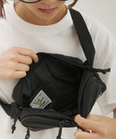 【(What it isNt) ART BY MARK GONZALES/(ワットイットイズント) アートバイ マークゴンザレス】スクエアウエストショルダー zo