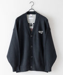 【UNIIT × RED CAP GIRL】 バック イラスト ジャガード ニット Vネック カーディガン