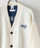 【UNIIT × RED CAP GIRL】 バック イラスト ジャガード ニット Vネック カーディガン