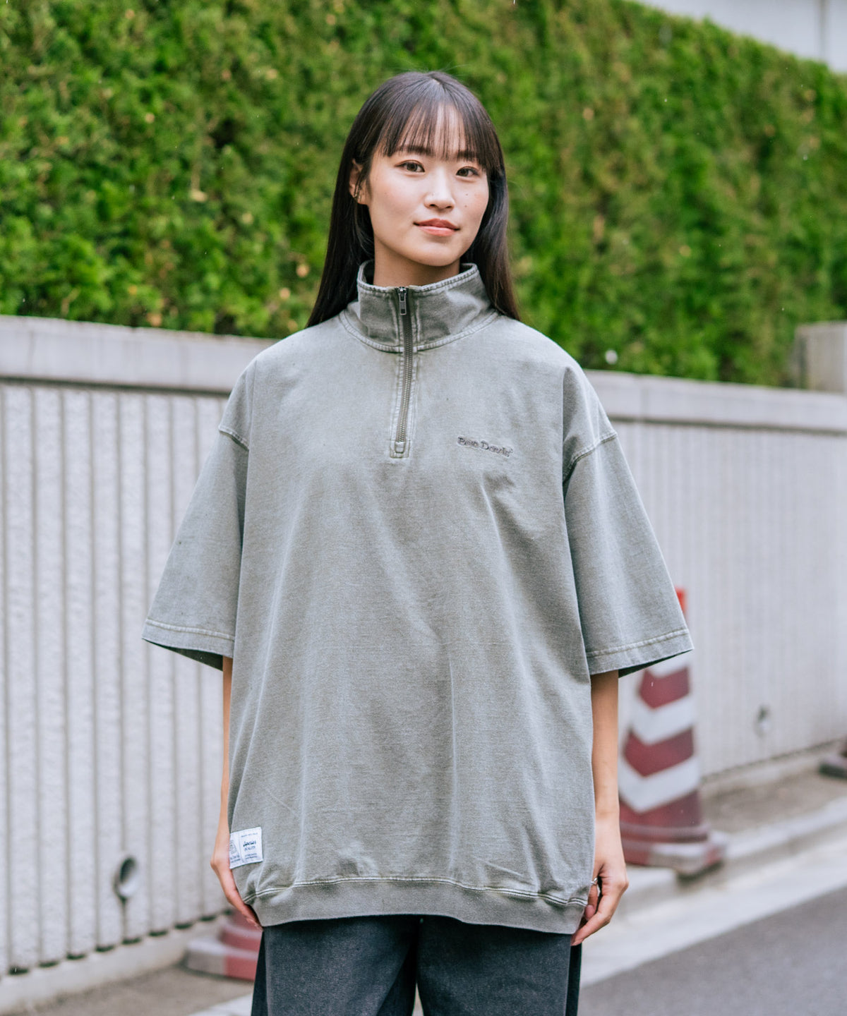 BEN DAVIS/ベンデイビス】 パウダーブリーチ加工 ハーフジップポロシャツ