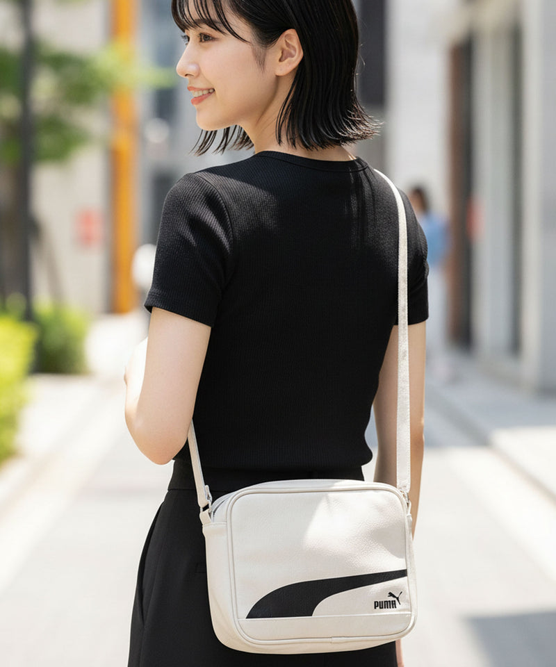 PUMA/プーマ】【容量4L 高見えPUレザー】ビンテージPUショルダーバッグ
