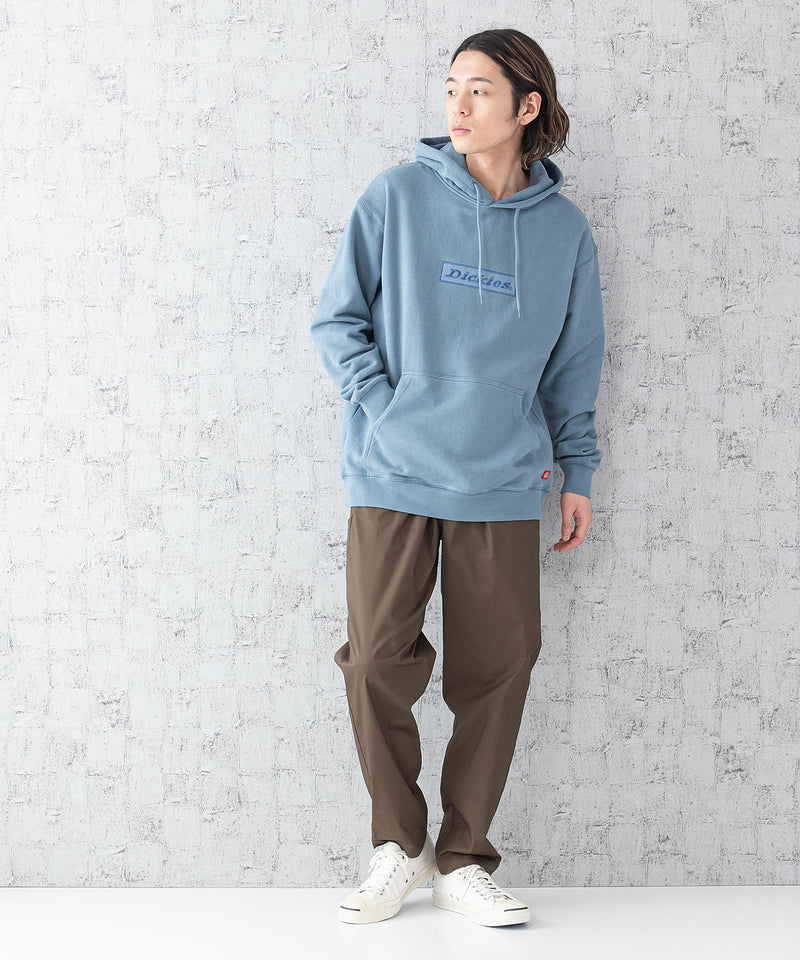 ボックス刺繍プルパーカー